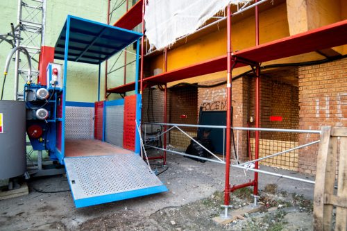 DECKMAN  építőipari emelőlift 0,5 T